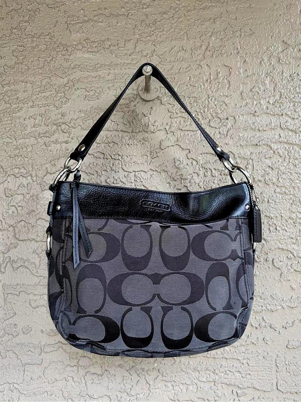 Authentic Coach Zoe Signature Y2K Jacquard shoulder bag